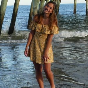 Meet your Posher, Gabriella